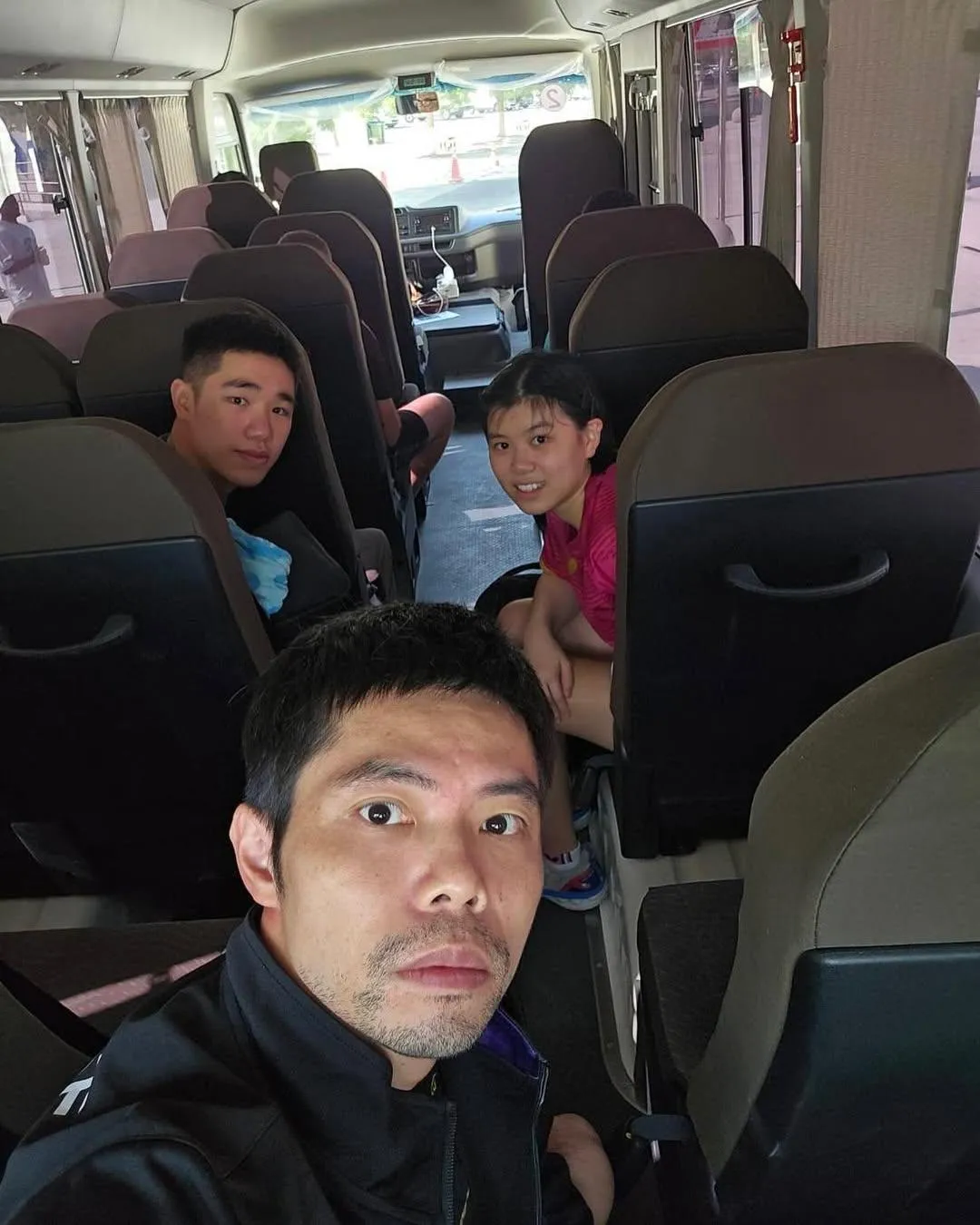 莊智淵辛苦帶葉伊恬出征。（圖／翻攝自葉伊恬IG）