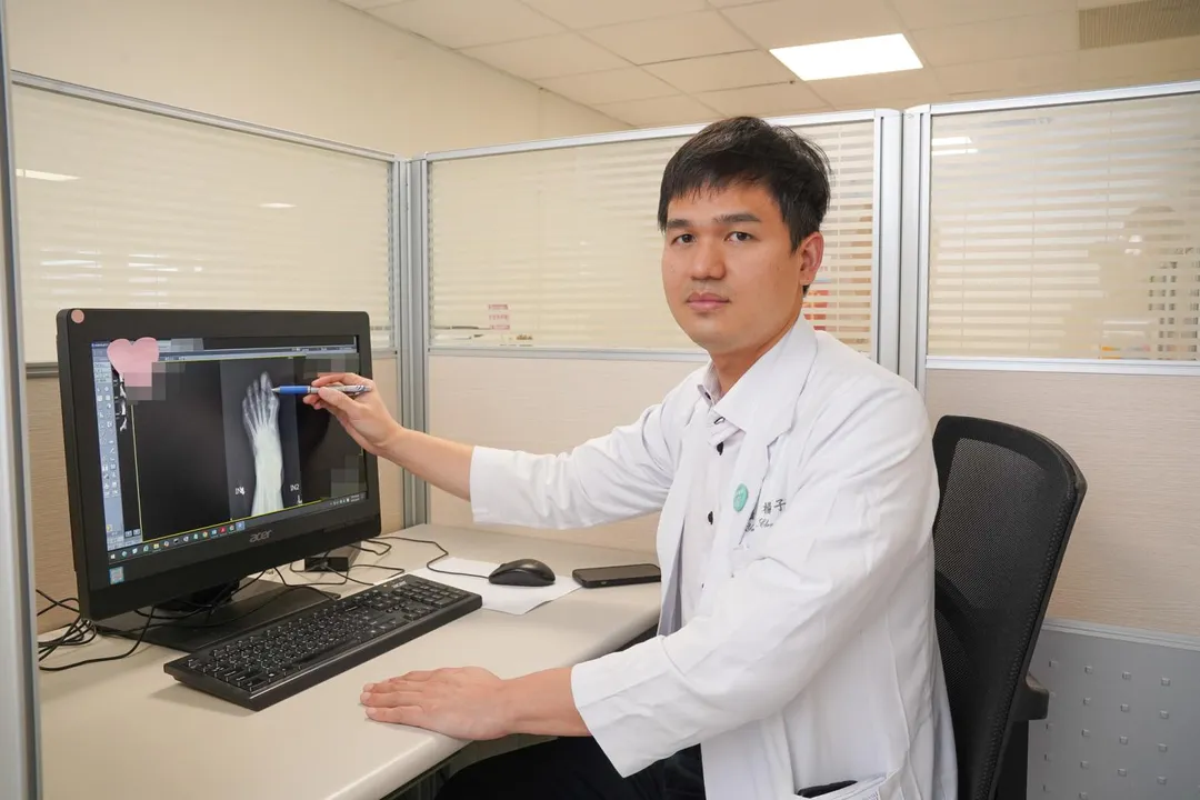 中國醫藥大學新竹附設醫院骨科醫師楊子正。（圖／中國醫藥大學新竹附設醫院）