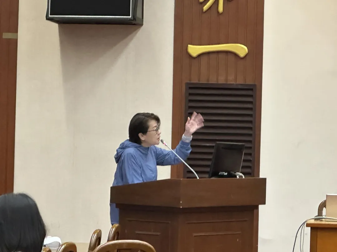 民眾黨立委黃珊珊痛批中央「對地方預算想砍就砍」。（圖／黃詩崴攝）