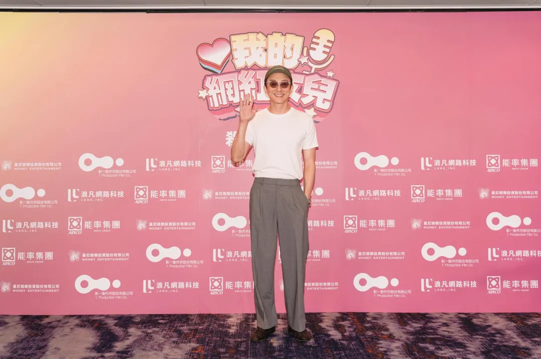張懷秋在《我的網紅女兒》中為搞笑擔當，有不少武打戲。（圖／曼尼娛樂 提供）
