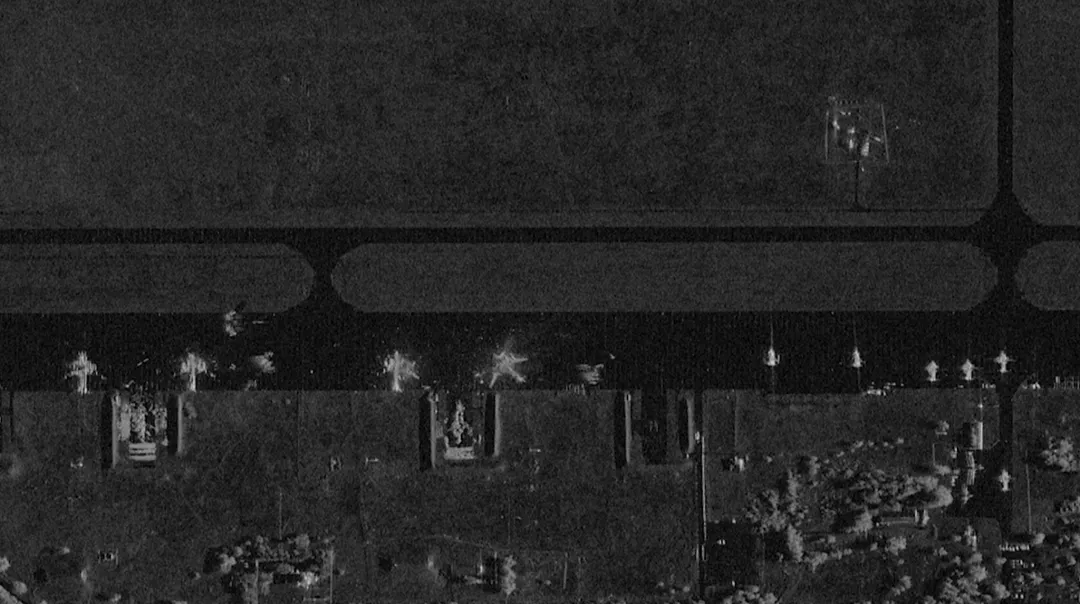 衛星圖像顯示別拉亞空軍基地的多架戰機遭重創。（圖／路透社）