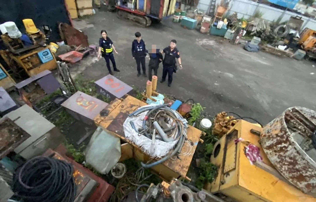 警方順利逮捕泰籍嫌犯。（圖／翻攝畫面）