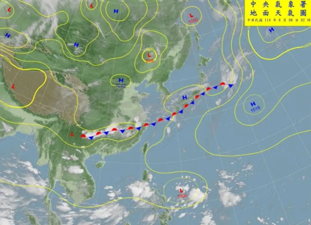 「天氣風險 WeatherRisk」分析師歐宗學指出，低壓中心在南海發展的機會提高，後續北上路徑較可能朝向中國大陸華南地區。（圖／翻攝自「天氣風險 WeatherRisk」臉書粉專）