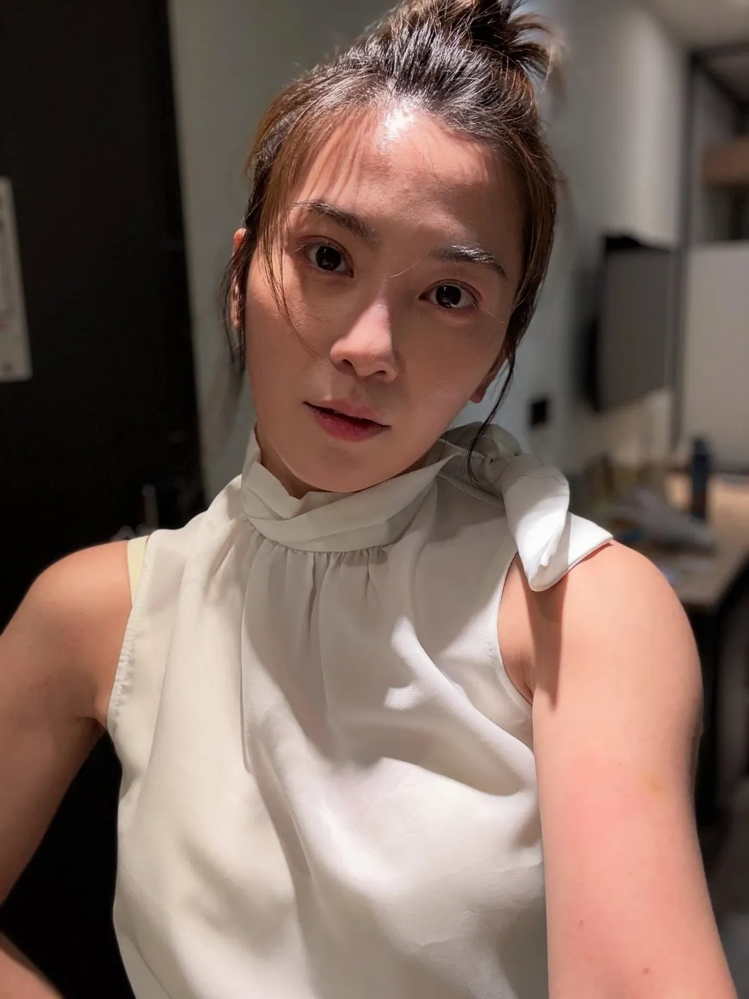 許藍方在臉書發黑底白字聲明警告。(圖/翻攝FB 許藍方博士 Dr. Gracie)