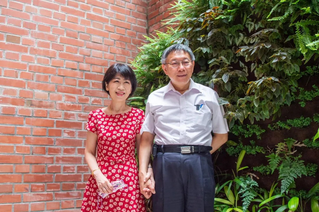 陳佩琪和柯文哲。(圖/翻攝陳佩琪臉書)