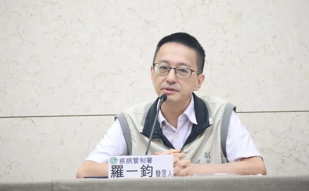 疾管署發言人羅一鈞指出，COVID-19雖較預估提前抵達高峰，研判流行期將提早結束，惟仍須觀察後續疫情變化。（圖／疾管署）