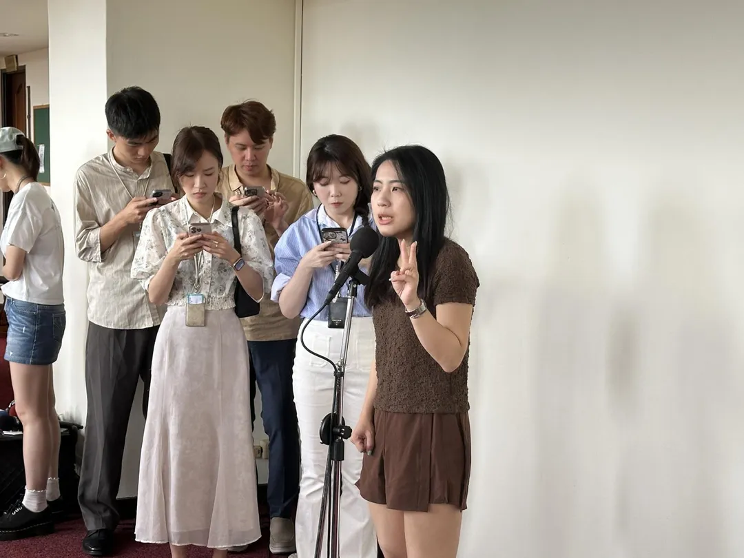 徐巧芯表示自己根本不知道吳靜怡住哪。（圖／黃詩崴攝）