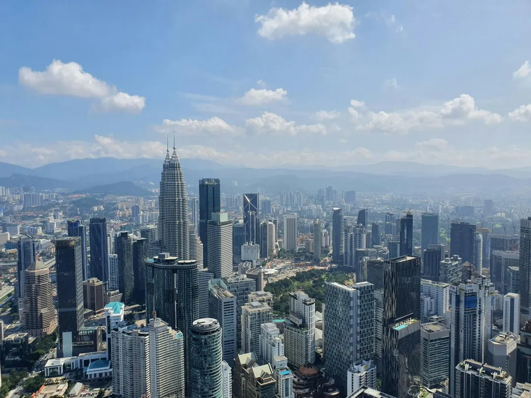 美媒指馬來西亞是陸企有機會規避美國晶片禁令的地區之一。（示意圖／unsplash）