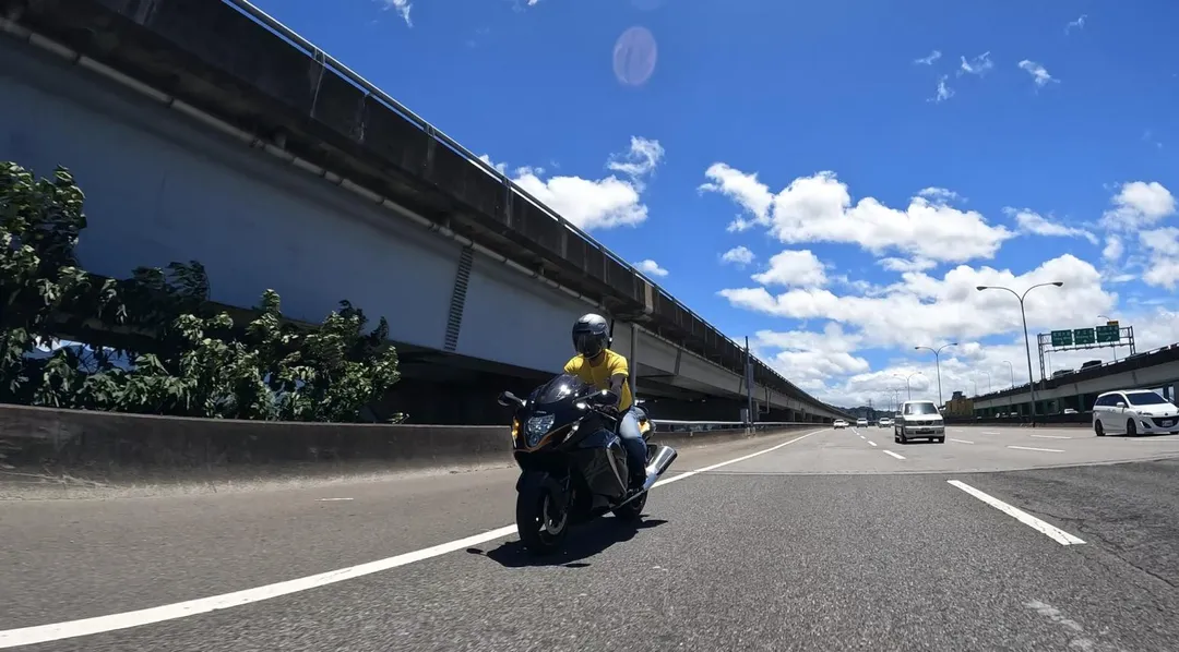 重機示意圖。（圖／大型重型機車經營同業全國促進會）