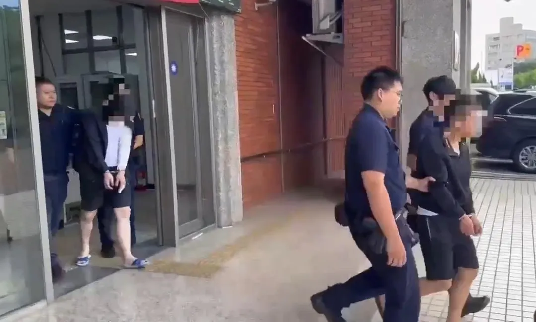 2名逃離現場男子遭警方移送法辦。（圖／翻攝畫面）