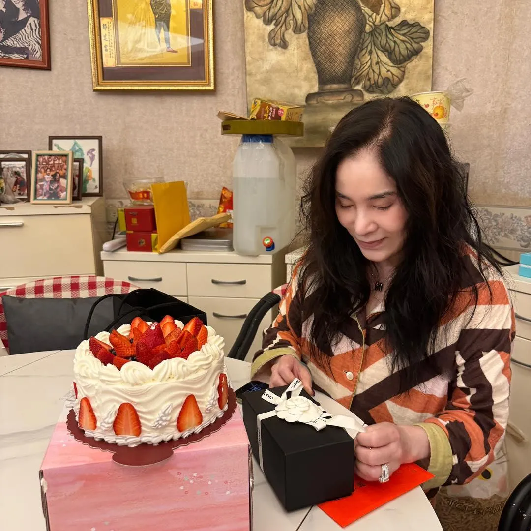 李亞萍近期健康亮紅燈，同時感染流感與新冠肺炎。（圖／翻攝FB 余祥銓Ken）