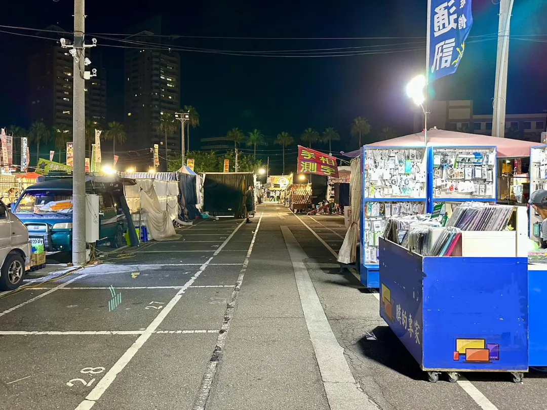 大東夜市人潮稀少。（圖／翻攝自台南式 Tainan Style臉書）
