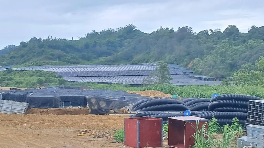 高雄大樹和山光電違法施工超挖未落實水保,經濟部將廢止施工許可。(圖取自陳若翠臉書)