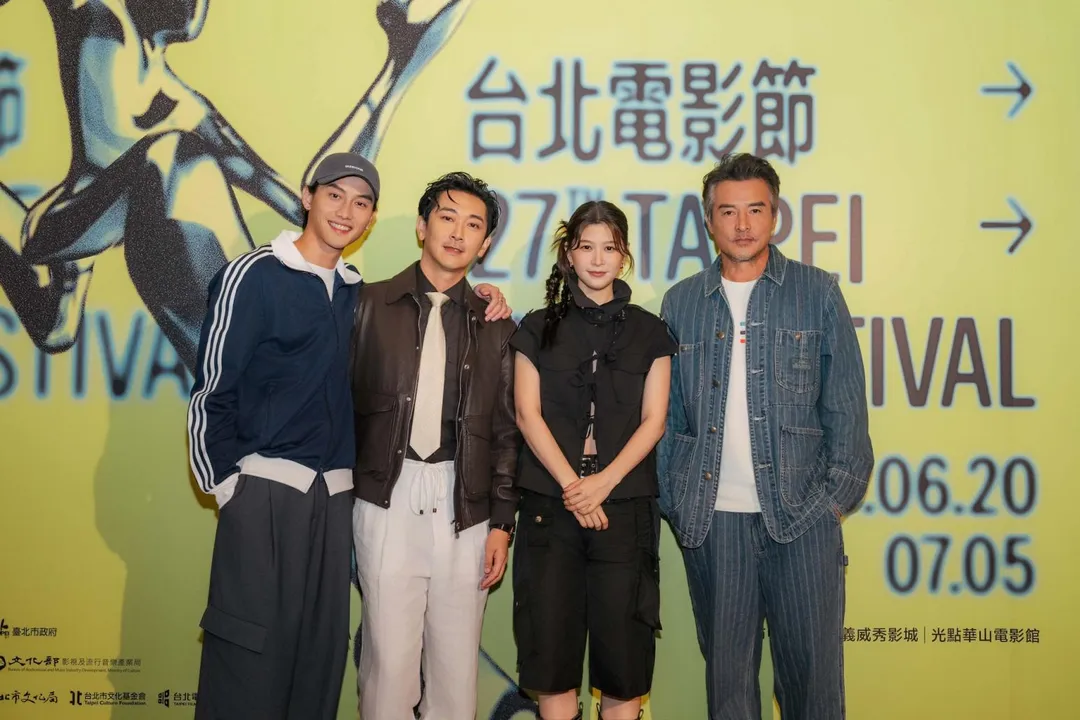 李銘順(右)在劇中飾演一名賣凶宅的店長。(圖/台北電影節 提供)
