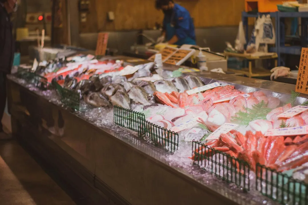大陸29日宣布有條件恢復部分日本水產品進口。（示意圖／unsplash）