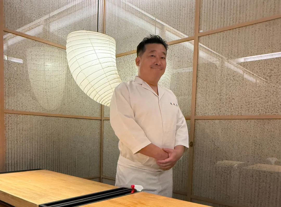台北月夜岩料理長透露，早期活體蟹運輸是1大問題。（圖／黃宏輝提供）
