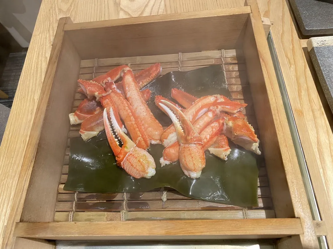 氣蒸方式保留海水鹹味成為天然調味，又帶有淡淡昆布海潮味。（圖／黃宏輝提供）