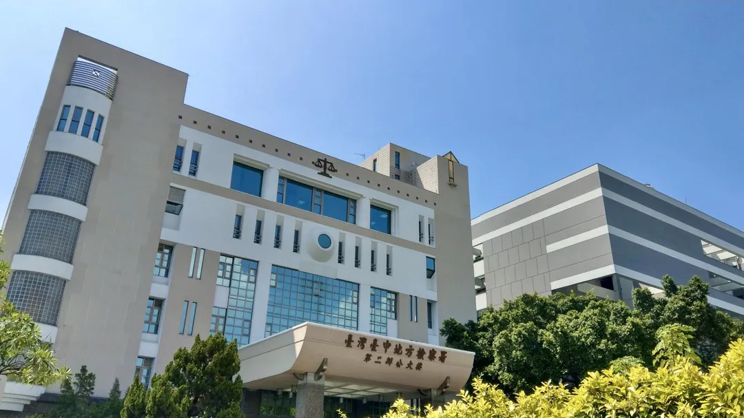 稍早警方已完成筆錄，依詐欺等罪嫌將李女移送台中地檢署進行複訊。（資料圖／翻攝畫面）