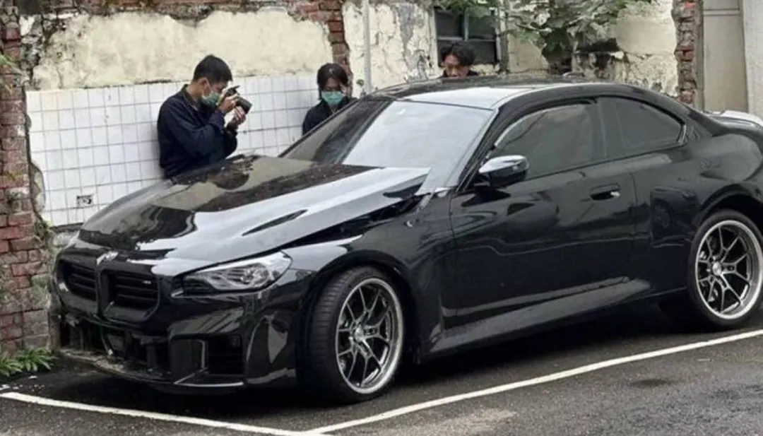沈男駕駛BMW跑車撞死女騎士。（圖／資料畫面）