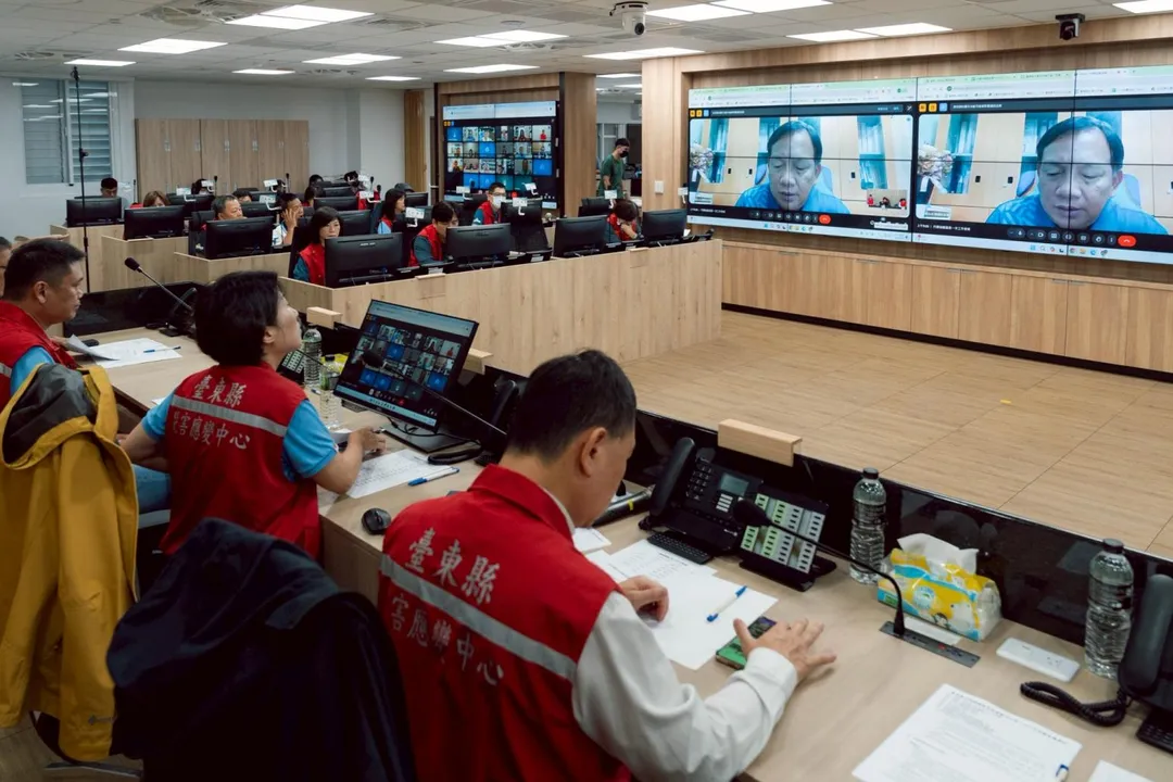 台東縣長饒慶鈴主持台東災害應變中心２級開設。（圖／取饒慶鈴臉書）