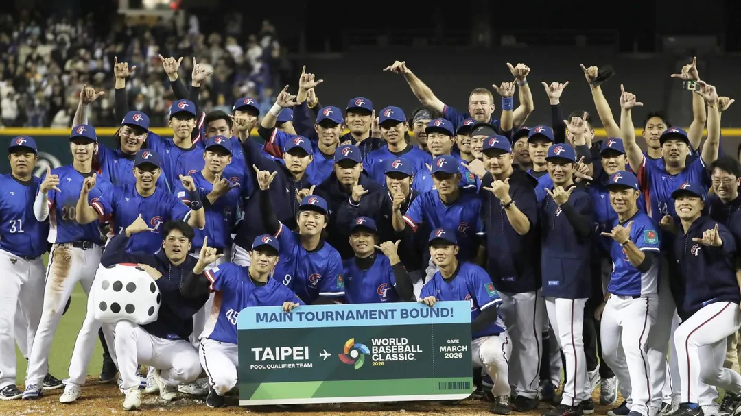 愛爾達，邀請多位英格蘭超級聯賽球星比出「台灣尚勇」手勢，為中華隊加油。（資料照／棒協提供）