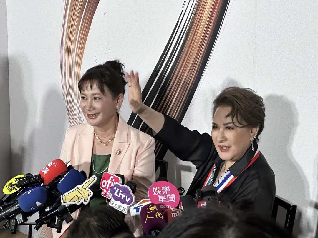 楊麗花10日盛裝現身第44屆行政院文化獎頒獎典禮。（圖／記者 伍映澄 攝）