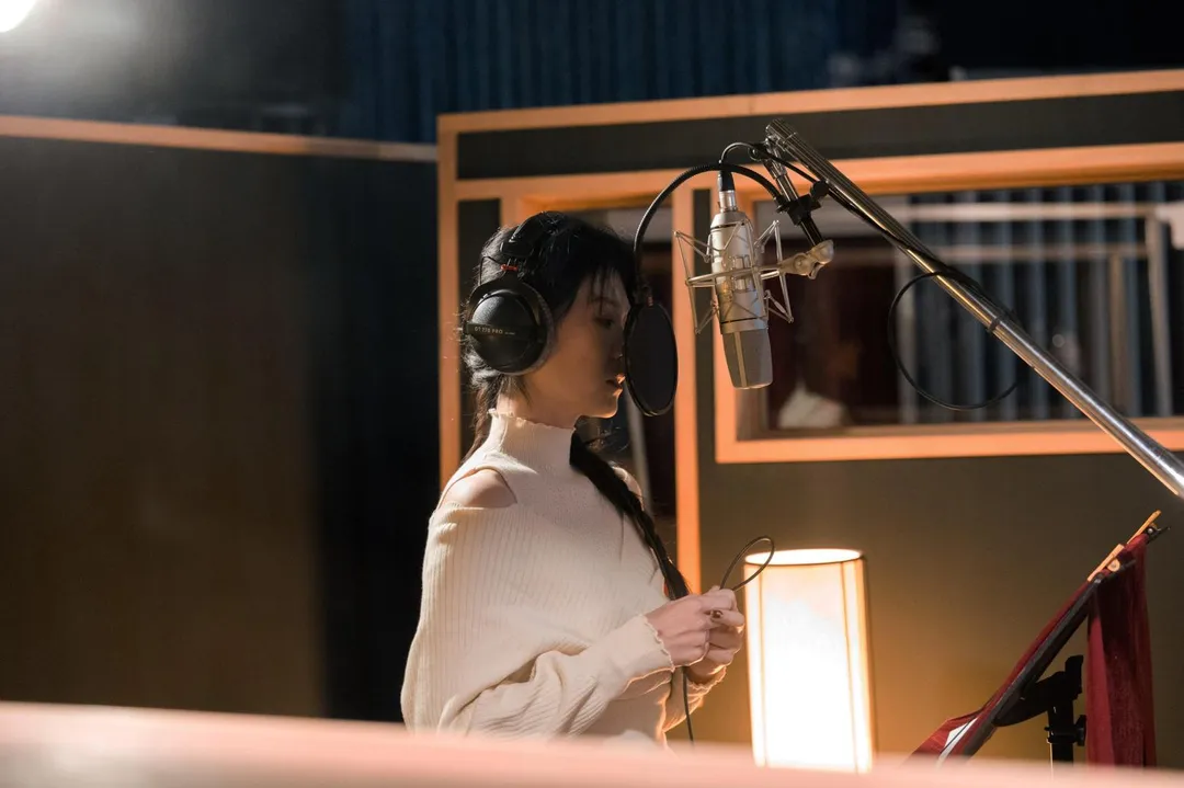 曹雅雯為台劇《零日攻擊》獻唱主題曲〈風聲人影〉。（圖／牽猴子 提供）