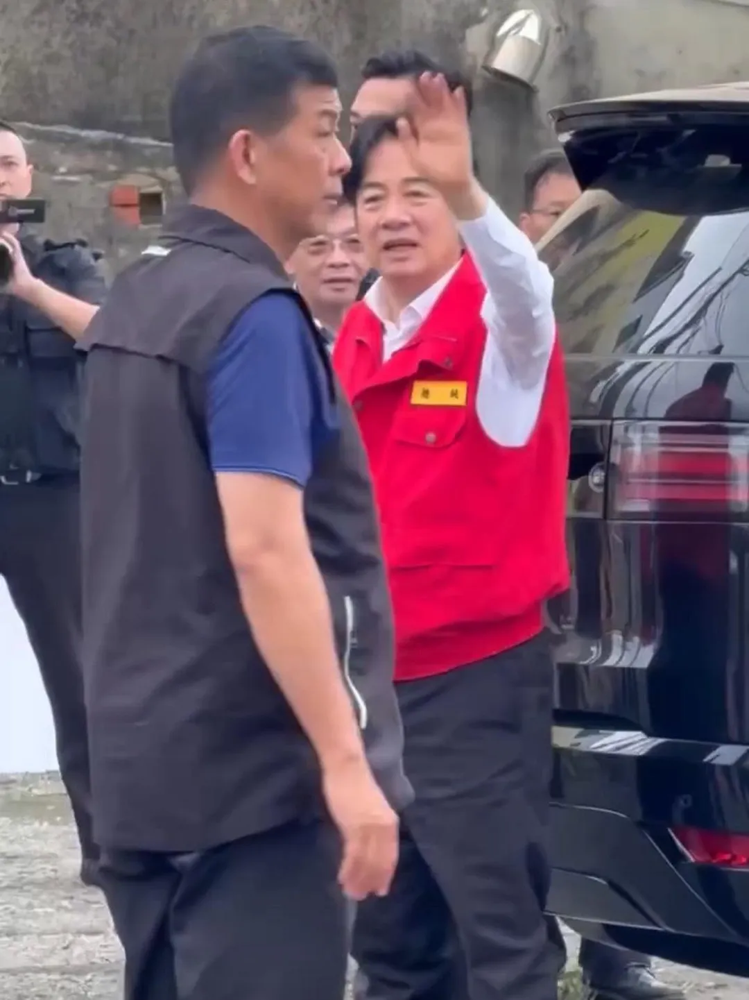 賴清德赴台南北門區勘災，遭民眾嗆聲。（圖／翻攝Threads）