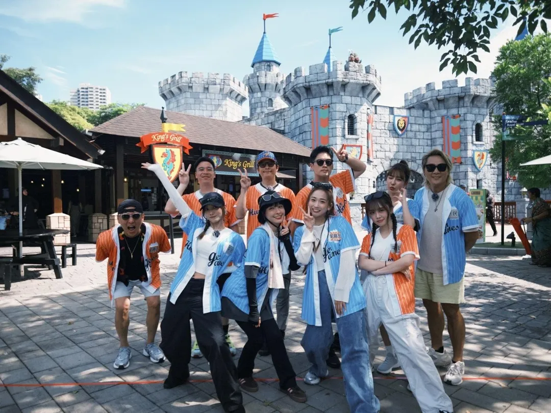 《飢餓遊戲》主持群與來賓先前至馬來西亞出外景。（圖／中視提供）