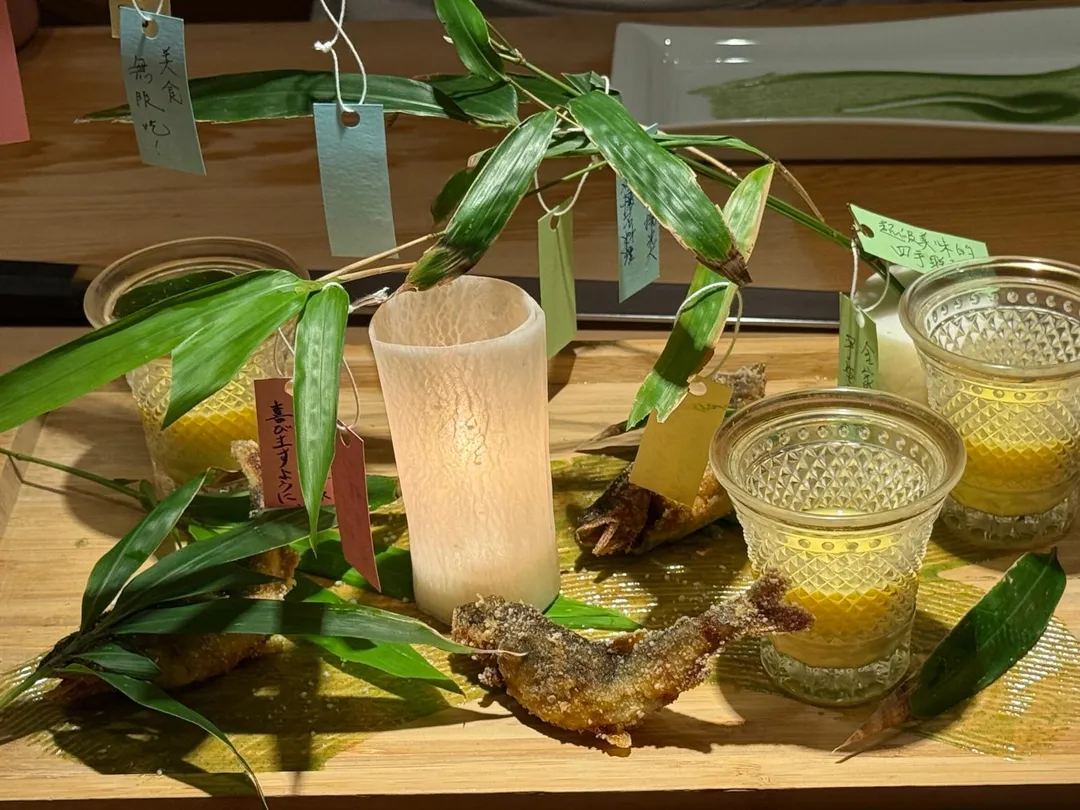 七夕情人節應景料理端出香魚蛋糕。（圖／黃宏輝提供）