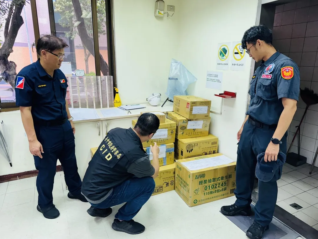 這次銷燬第三、四級毒品及施用器具共計1154件,總重達200公斤。(圖/警方提供)