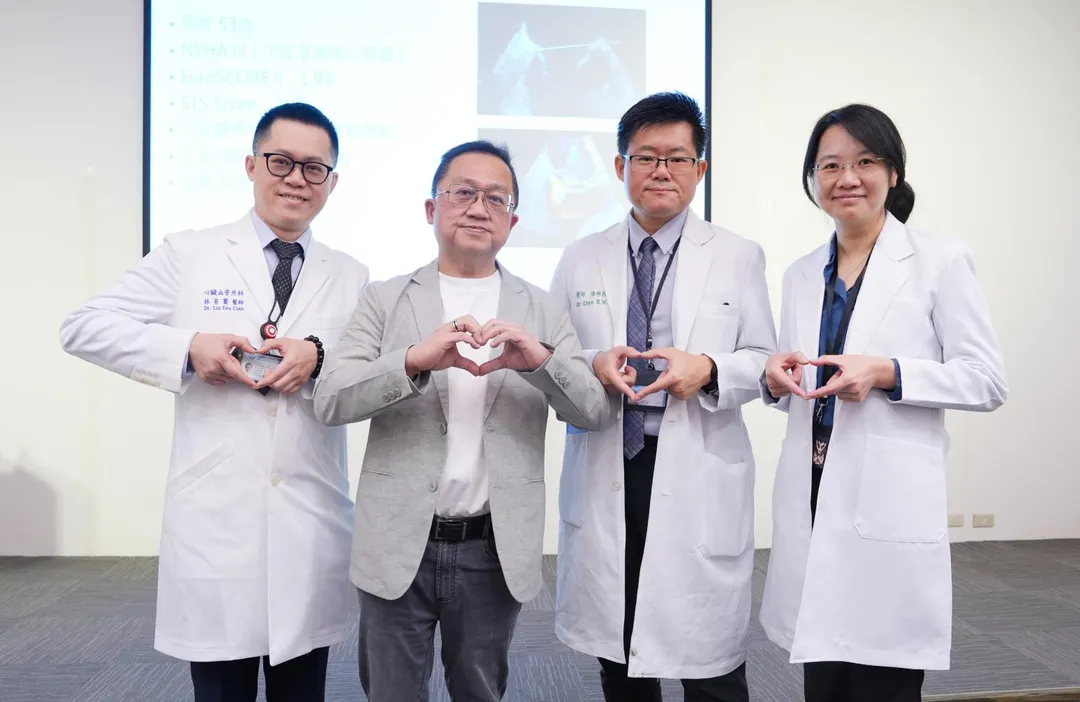 中醫大附醫心臟血管外科林有騫主任指出，合併瓣膜與血管病變的病人，過去需接受傳統開胸手術與心臟繞道術，手術風險與恢復期都相當高。（圖／院方提供）