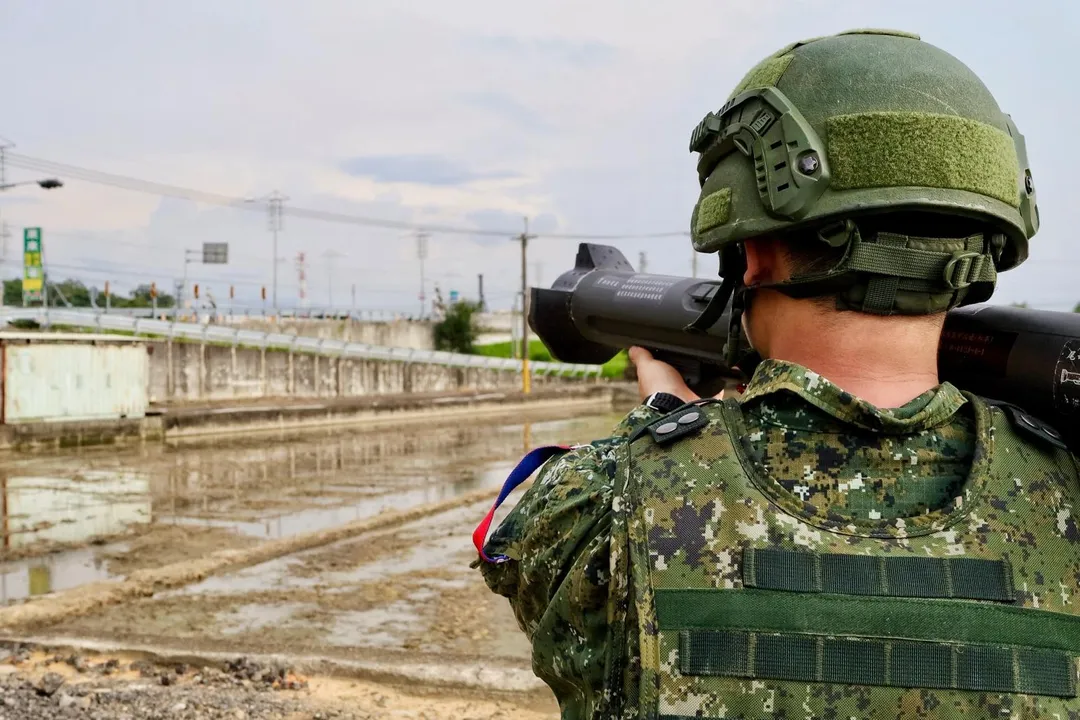 後備軍人紅隼反裝甲火箭訓練。(圖/國防部)