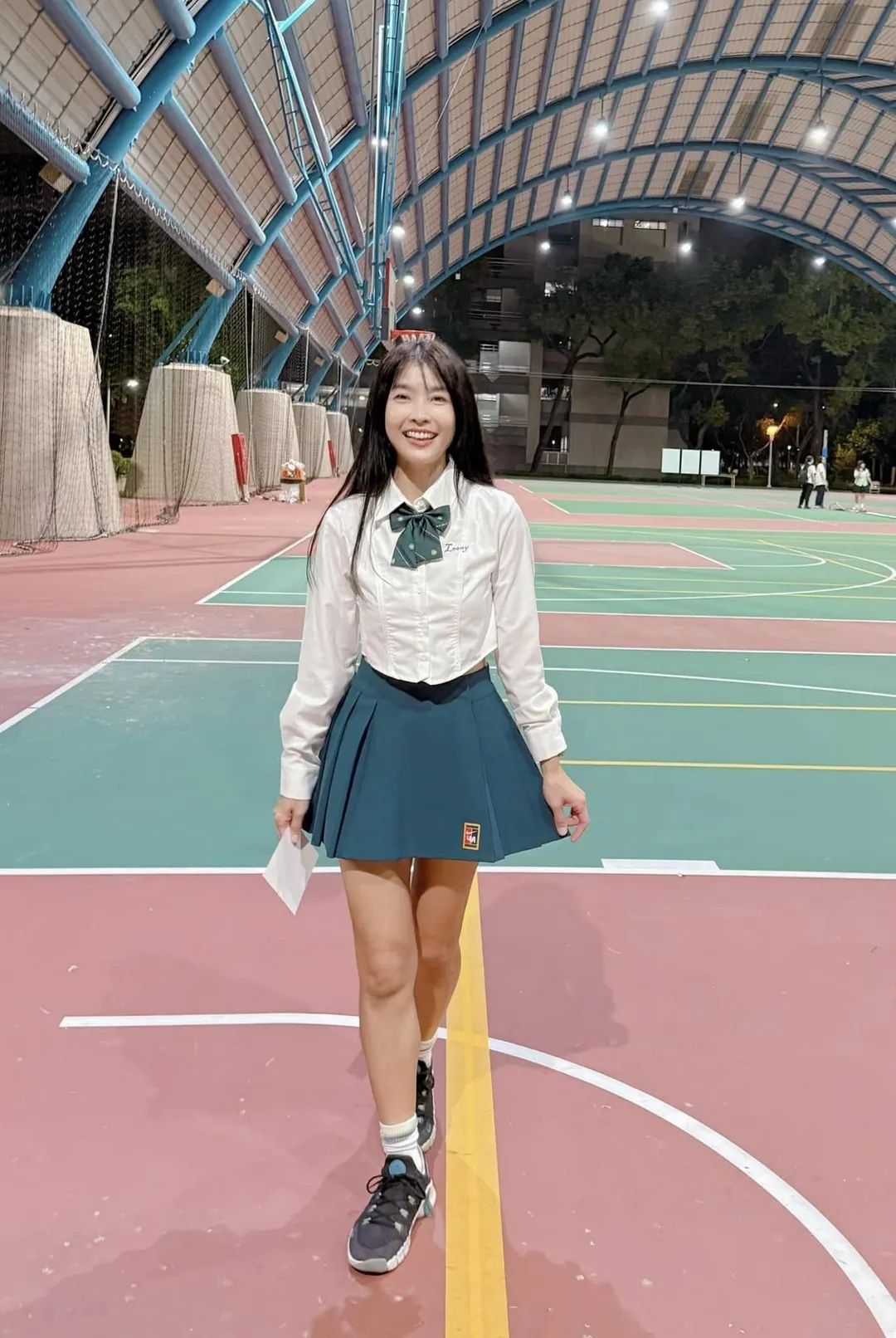 小嫻近期重拾學生身分，就讀屏東大學音樂系。（圖／翻攝FB 小嫻 （黃瑜嫻））