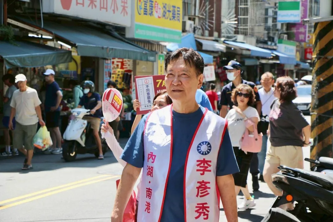 趙少康呼籲大家7/26一起去投「不同意」。（圖取自趙少康臉書）
