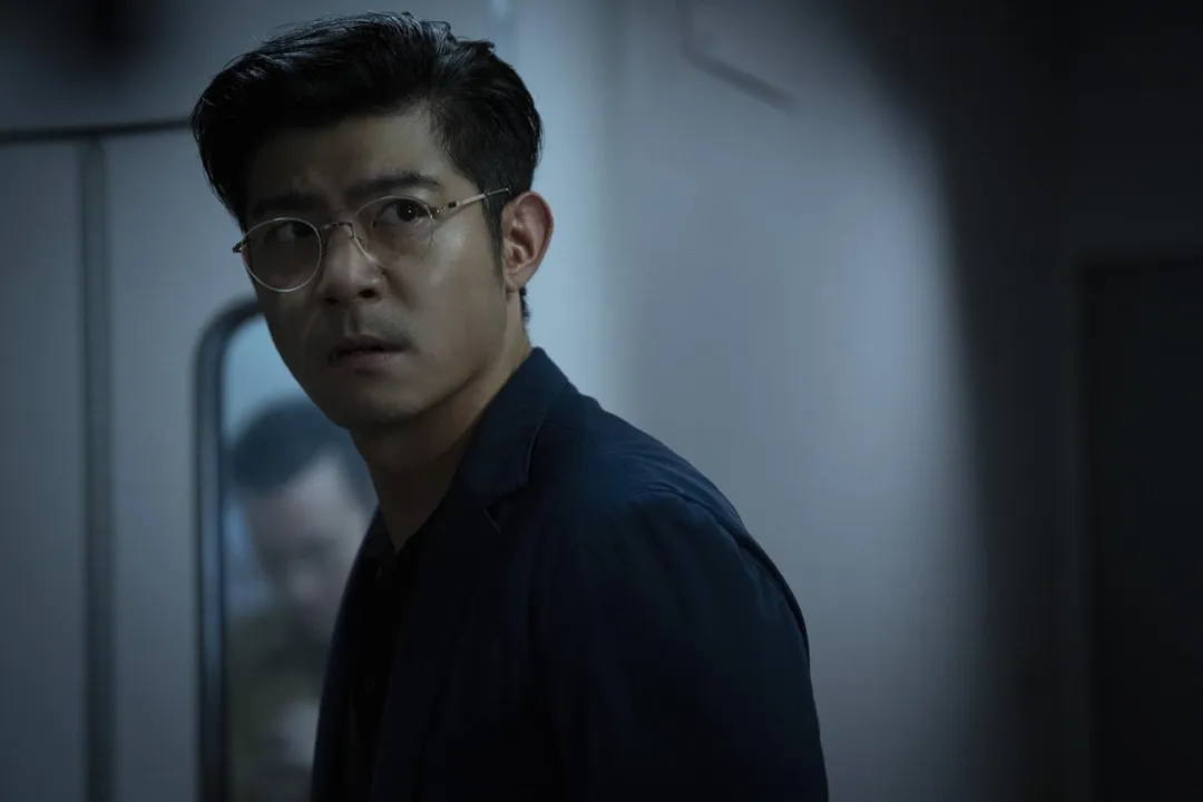 王柏傑在《96分鐘》中飾演物理補救名師，意外捲入一場生死危機。（圖／華影國際 提供）