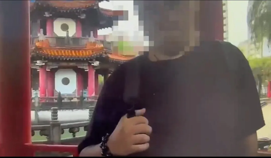 竊嫌遭逮向員警聲稱爸爸是警察。（圖／翻攝畫面）