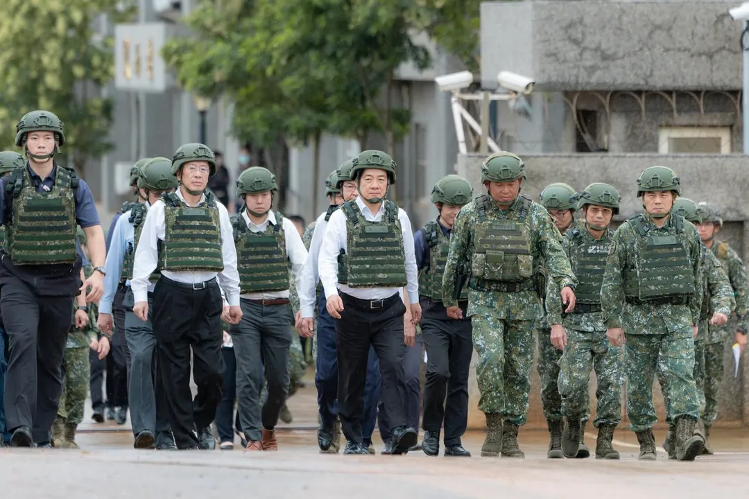 「漢光41號演習」實兵演練18日結束,圖為賴清德視察演練。(圖取自國防部發言人臉書)