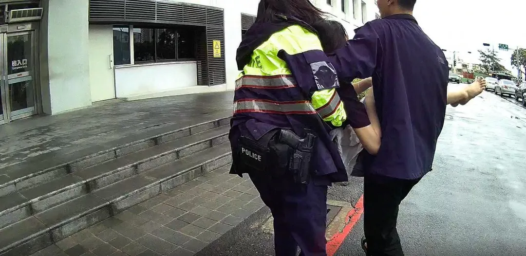 陳女因對海鮮過敏,之前也有幾次誤食造成過敏發作,送往奇美醫院急救後情況穩定。(圖/警方提供)