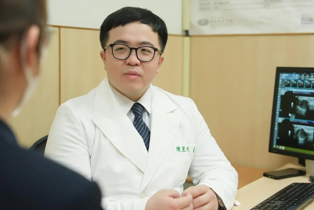 陳昱天醫師看診示意照。（圖／台北慈濟醫院）