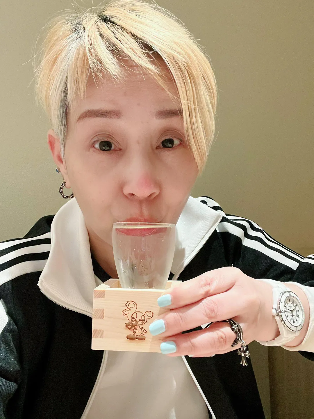 資深藝人李明依在社群媒體上公開表明大罷免立場。（圖／翻攝自李明依臉書）