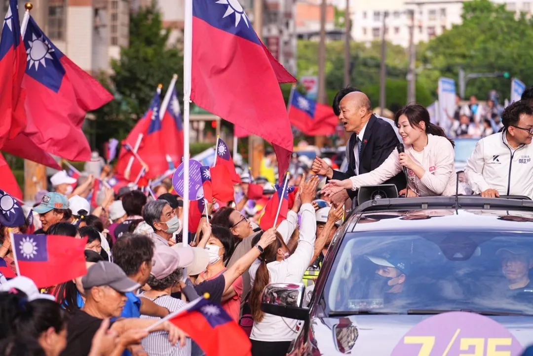 新竹市長高虹安今日下午邀請到立法院長韓國瑜陪同車隊掃街拜票。（圖／高虹安團隊提供）
