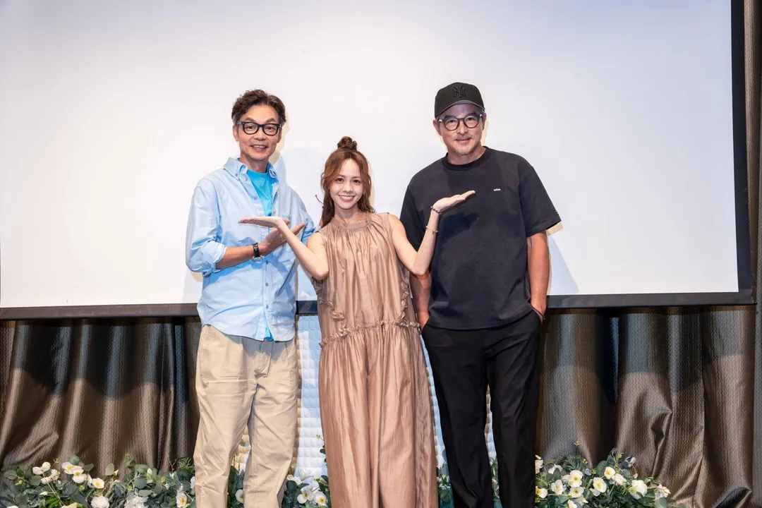 李銘順（右）、李國煌（左）及黃姵嘉（中）22日出席《NO GOOD！歐吉桑》殺青宴。（圖／萬騰文化創意 提供）