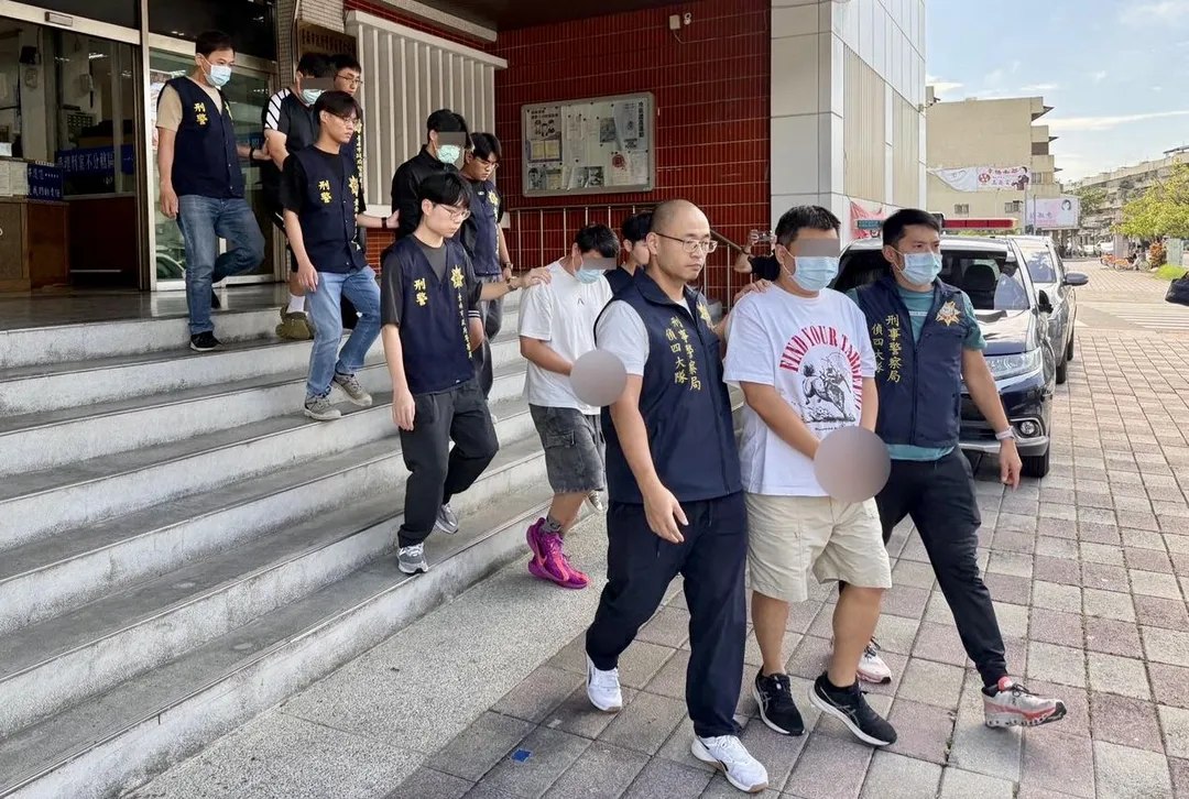 警方破獲投資翡翠詐團逮捕19人。（圖／翻攝畫面）