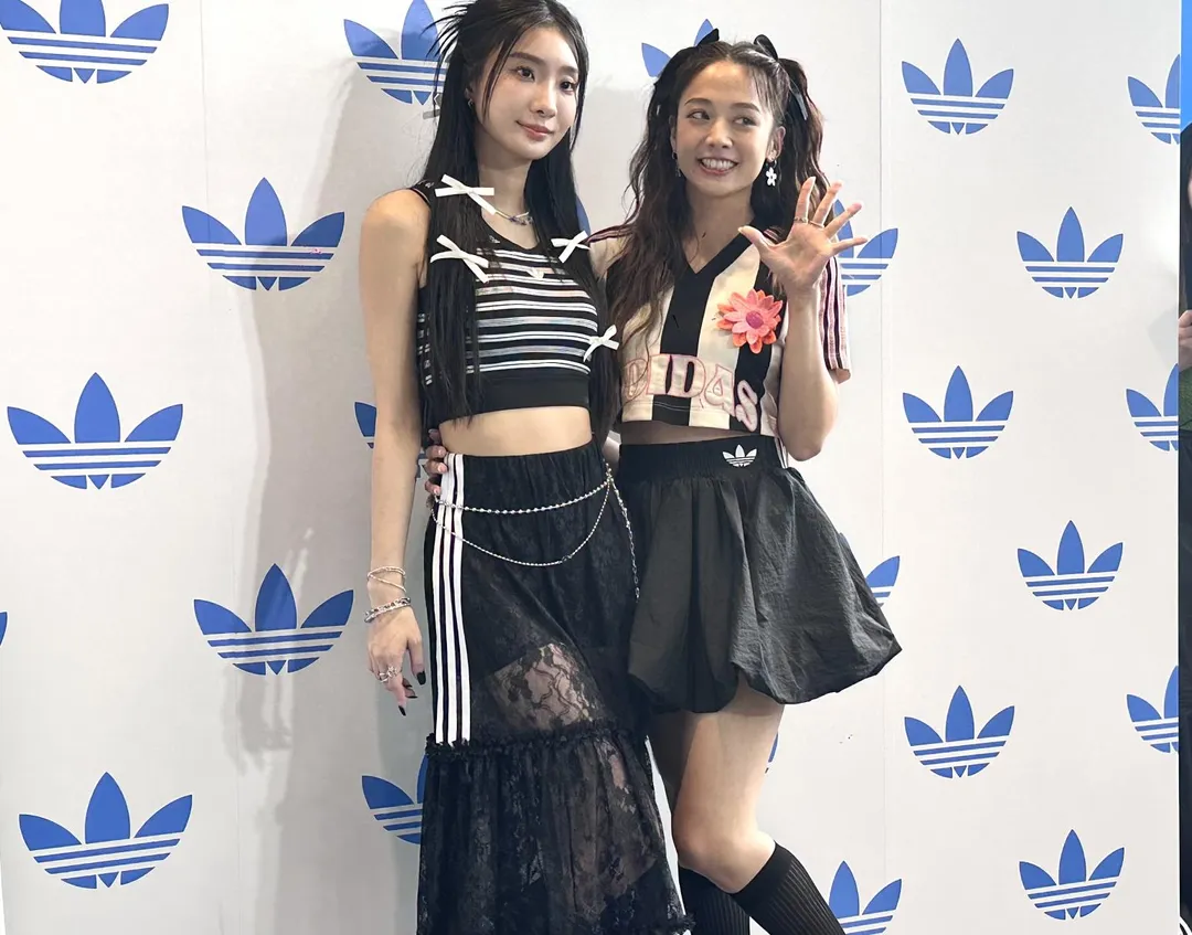 鬼鬼(右)和陳華(左)24日現身運動品牌開幕記者會。(圖/記者 伍映澄 攝)