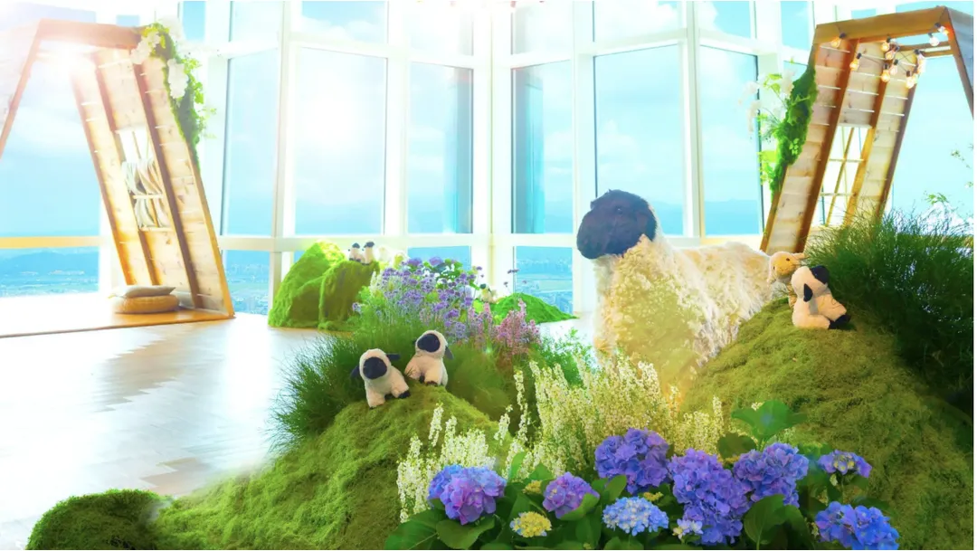 《雲端夏季·清境101》展覽把清境農場的夏日風光搬上城市之巔。（圖／台北101提供）