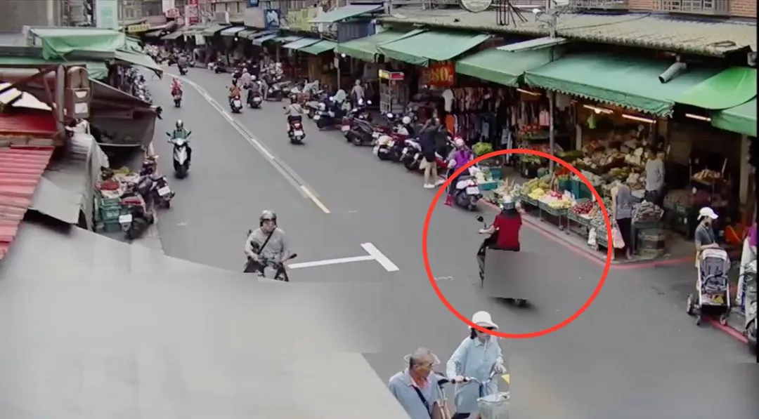 警方以車追人查出竊嫌身分。（圖／翻攝畫面）
