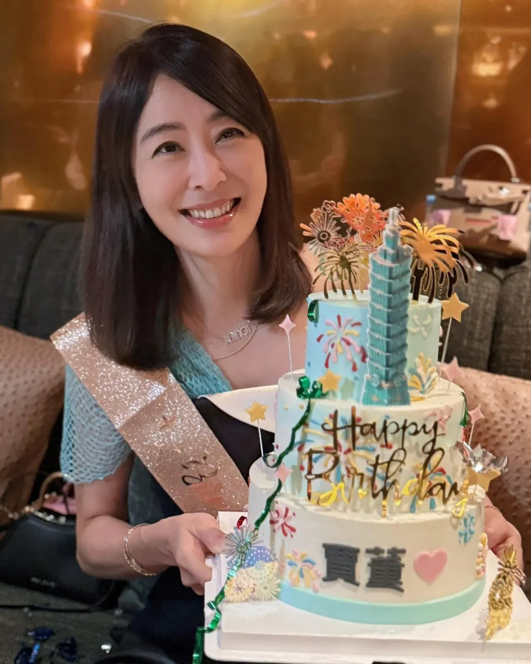 賈永婕陪女兒參與罷免投票。（圖／翻攝自賈永婕的跑跳人生 臉書）