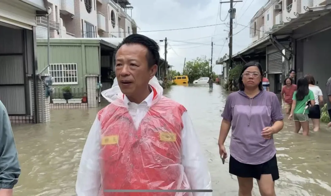 翁章梁縣長勘災。(圖/嘉義縣政府)