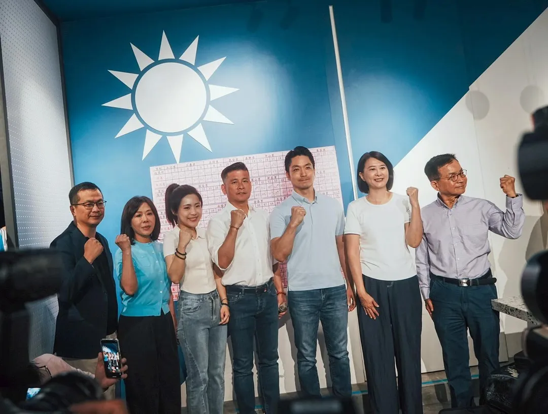 罷免立委首波投票結果26日出爐,24席國民黨立委與新竹市長高虹安罷免案全遭否決。(圖取自蔣萬安臉書)
